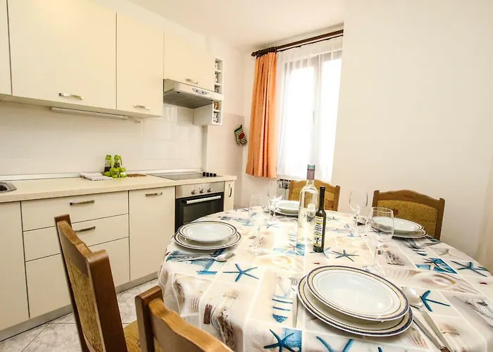 Carolina 4 Seasons Apartament *